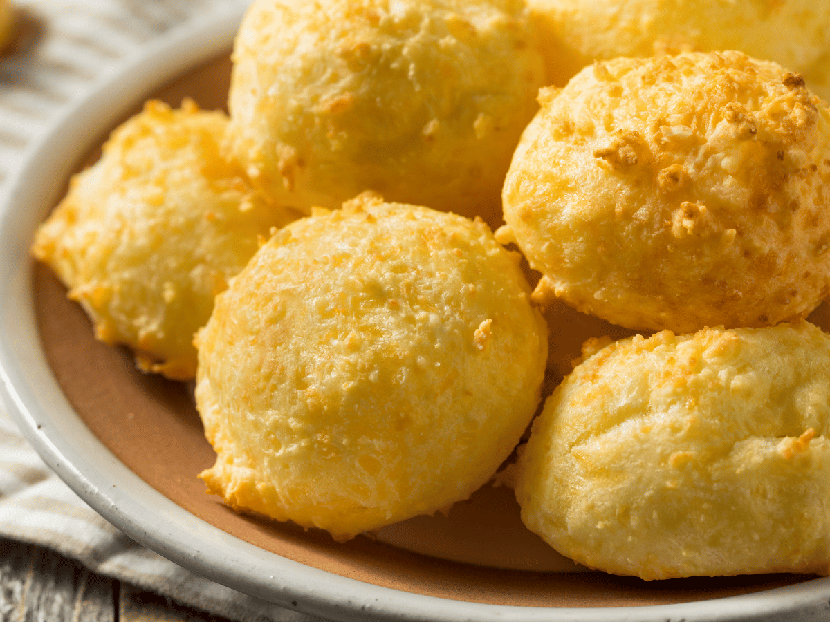 Pão De Queijo: An Easy Brazilian Cheese Bread Recipe